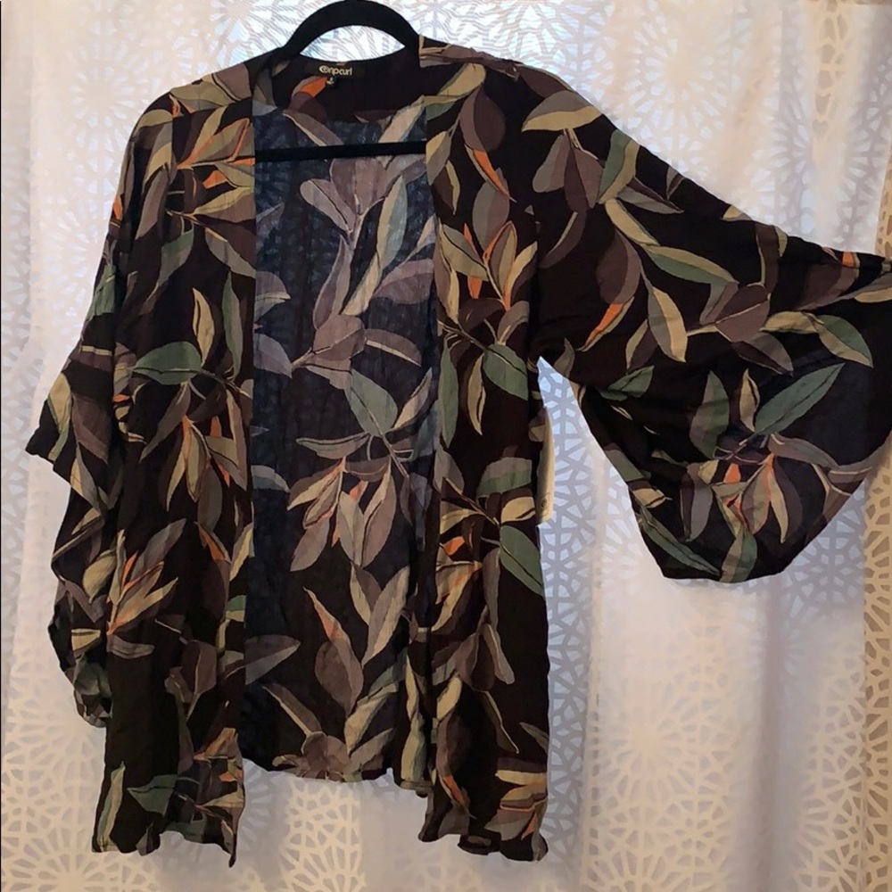 S black,grey, light green, coral Palm Bay kimono